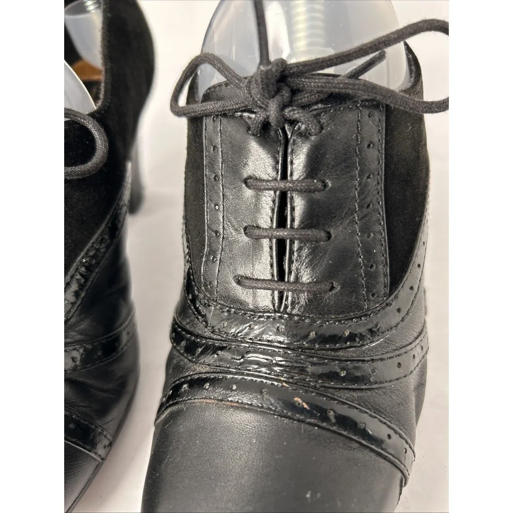 Clark's Artisan Women's Heels  With Laces Sz 8.5 M‎ Black